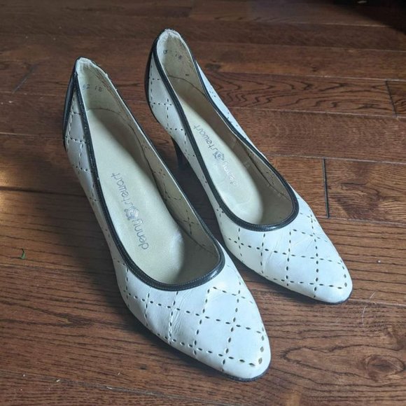 Women's Black and White High-Heel Shoes, Size 7.5 - Picture 4 of 6